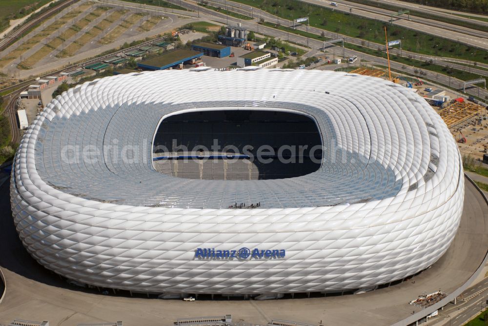 Aerial image München - Sports facility grounds of the Arena stadium Allianz Arena on Werner-Heisenberg-Allee in Munich in the state Bavaria, Germany