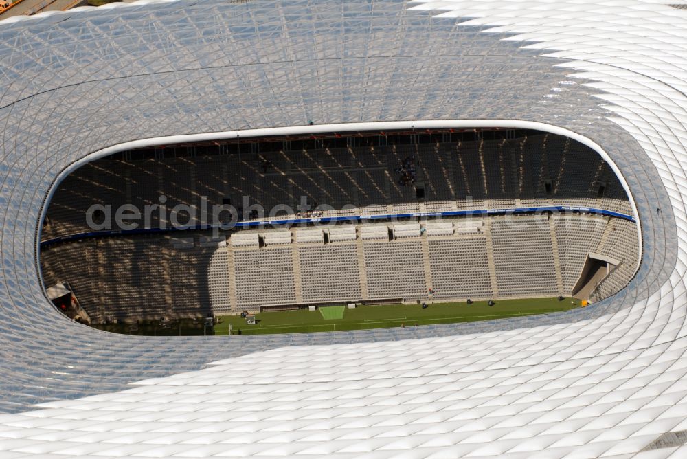 München from the bird's eye view: Sports facility grounds of the Arena stadium Allianz Arena on Werner-Heisenberg-Allee in Munich in the state Bavaria, Germany