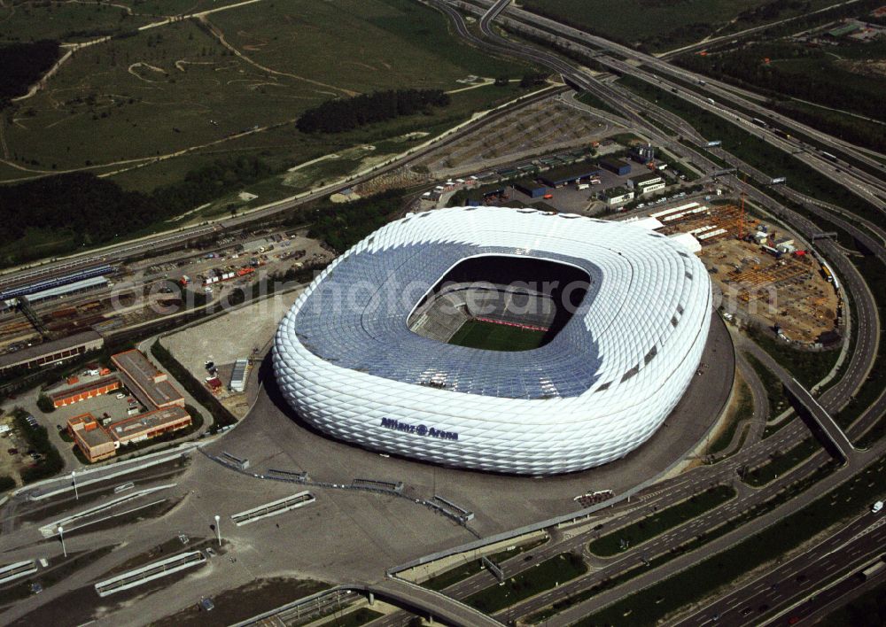 Aerial photograph München - Sports facility grounds of the Arena stadium Allianz Arena on Werner-Heisenberg-Allee in Munich in the state Bavaria, Germany