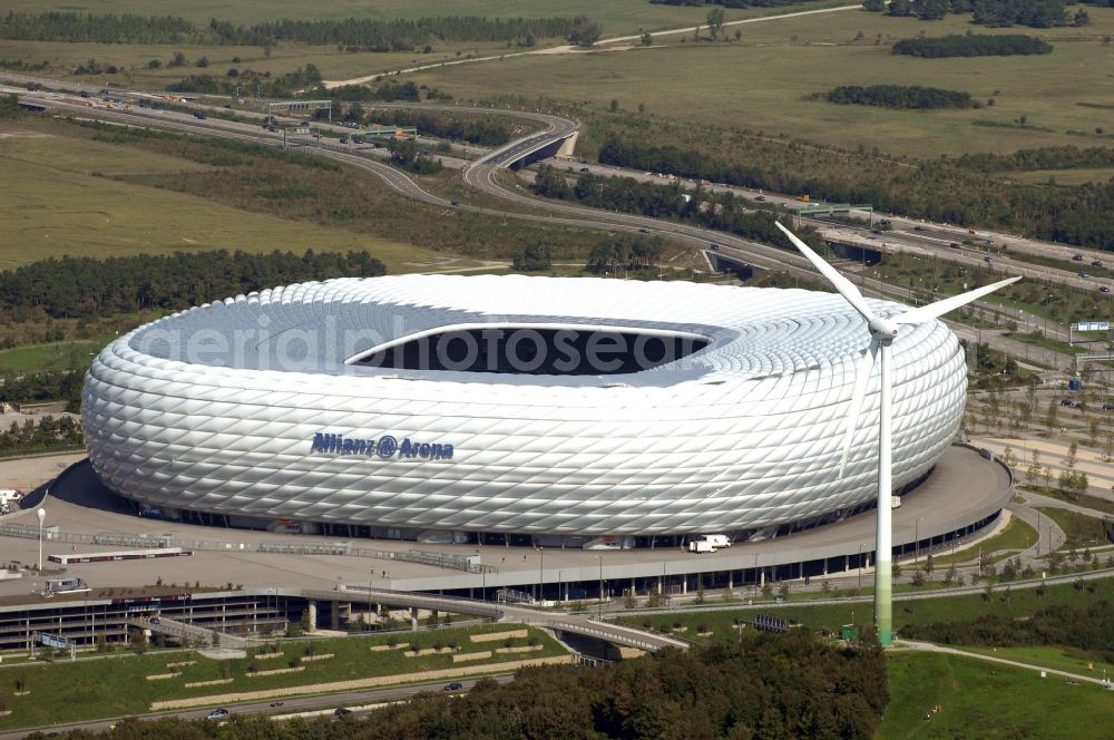 Aerial photograph München - Sports facility grounds of the Arena stadium Allianz Arena on Werner-Heisenberg-Allee in Munich in the state Bavaria, Germany