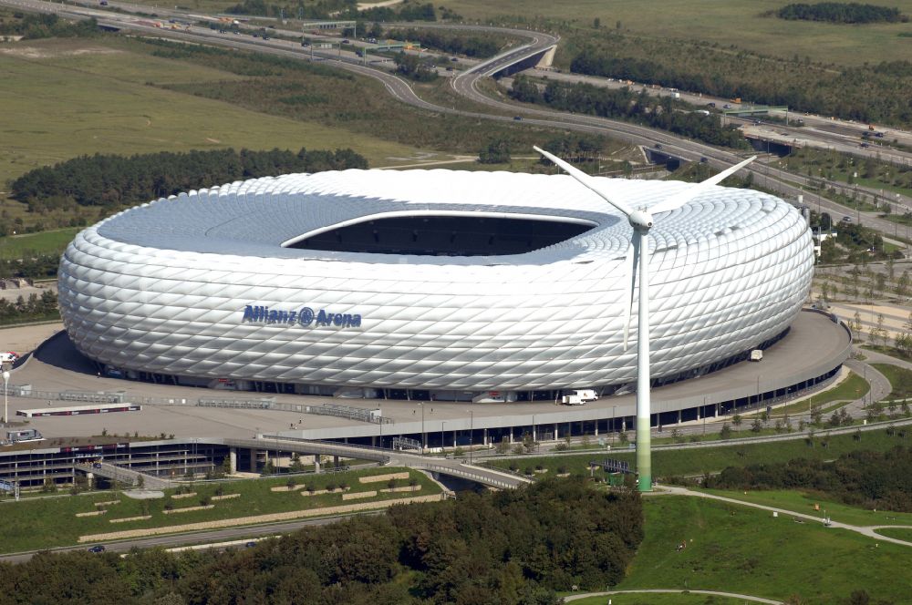 München from above - Sports facility grounds of the Arena stadium Allianz Arena on Werner-Heisenberg-Allee in Munich in the state Bavaria, Germany