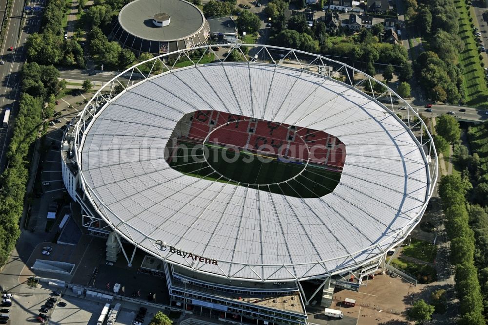 Aerial photograph Leverkusen - Construction sites Sports facility grounds of the Arena stadium BayArena of Fussballvereins Bayer 04 Leverkusen in the district Wiesdorf in Leverkusen in the state North Rhine-Westphalia, Germany