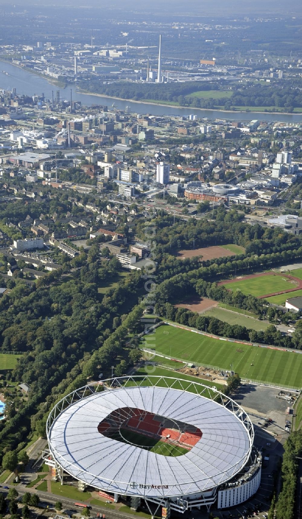 Leverkusen from above - Construction sites Sports facility grounds of the Arena stadium BayArena of Fussballvereins Bayer 04 Leverkusen in the district Wiesdorf in Leverkusen in the state North Rhine-Westphalia, Germany