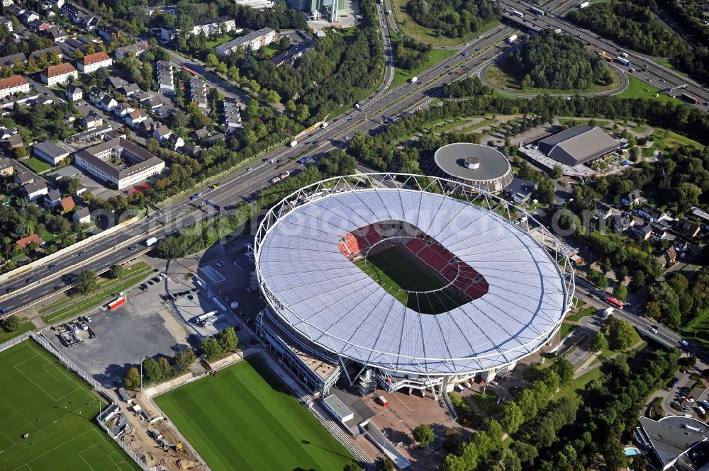 Leverkusen from above - Construction sites Sports facility grounds of the Arena stadium BayArena of Fussballvereins Bayer 04 Leverkusen in the district Wiesdorf in Leverkusen in the state North Rhine-Westphalia, Germany