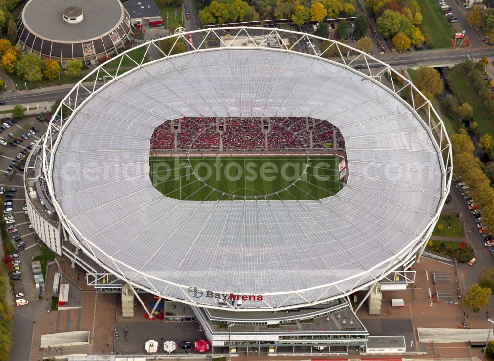 Aerial photograph Leverkusen - Construction sites Sports facility grounds of the Arena stadium BayArena of Fussballvereins Bayer 04 Leverkusen in the district Wiesdorf in Leverkusen in the state North Rhine-Westphalia, Germany