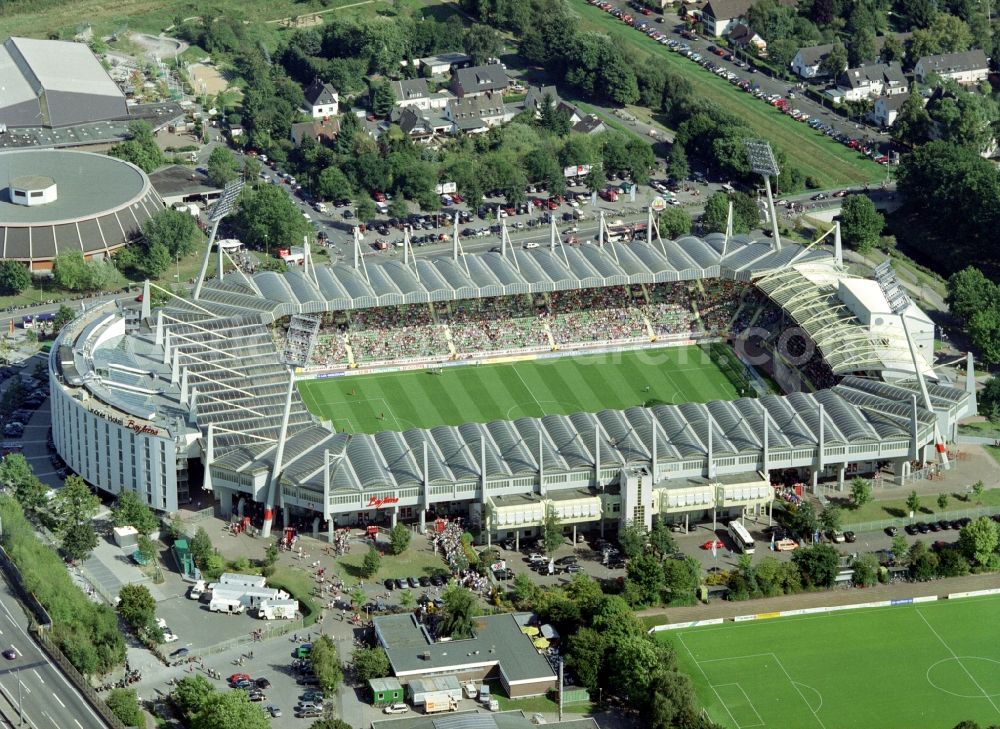 Leverkusen from the bird's eye view: Sports facility grounds of the Arena stadium BayArena of Fussballvereins Bayer 04 Leverkusen in the district Wiesdorf in Leverkusen in the state North Rhine-Westphalia, Germany