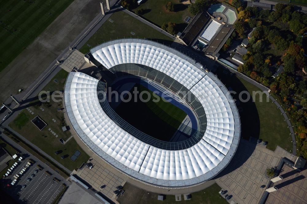 Aerial image Berlin - Sports facility grounds of the Arena stadium Olympiastadion in Berlin in Germany