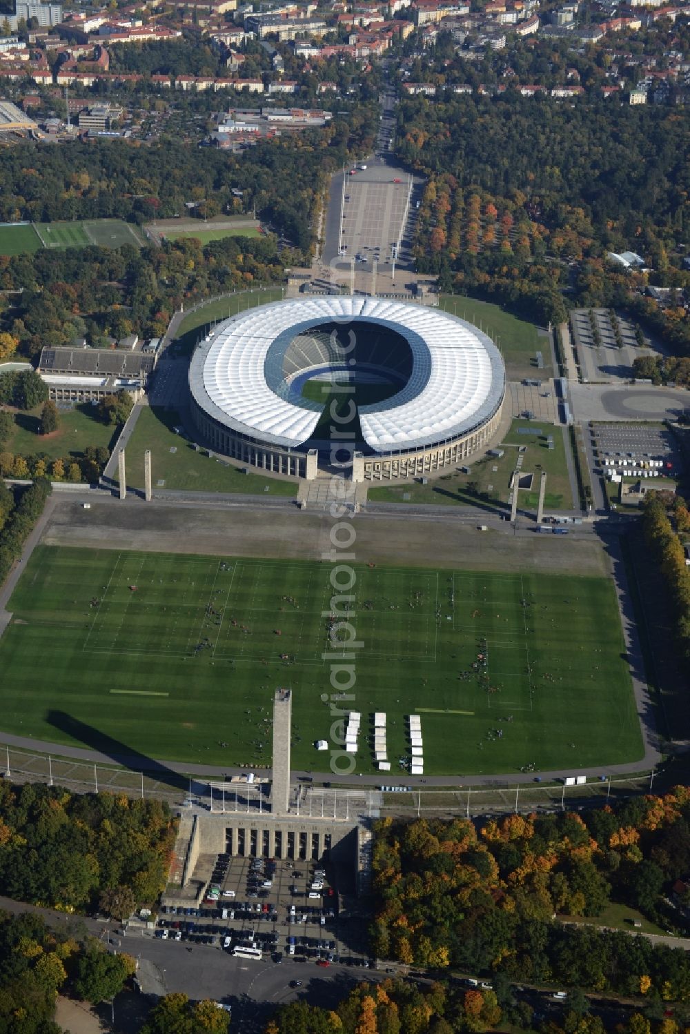 Aerial photograph Berlin - Sports facility grounds of the Arena stadium Olympiastadion in Berlin in Germany