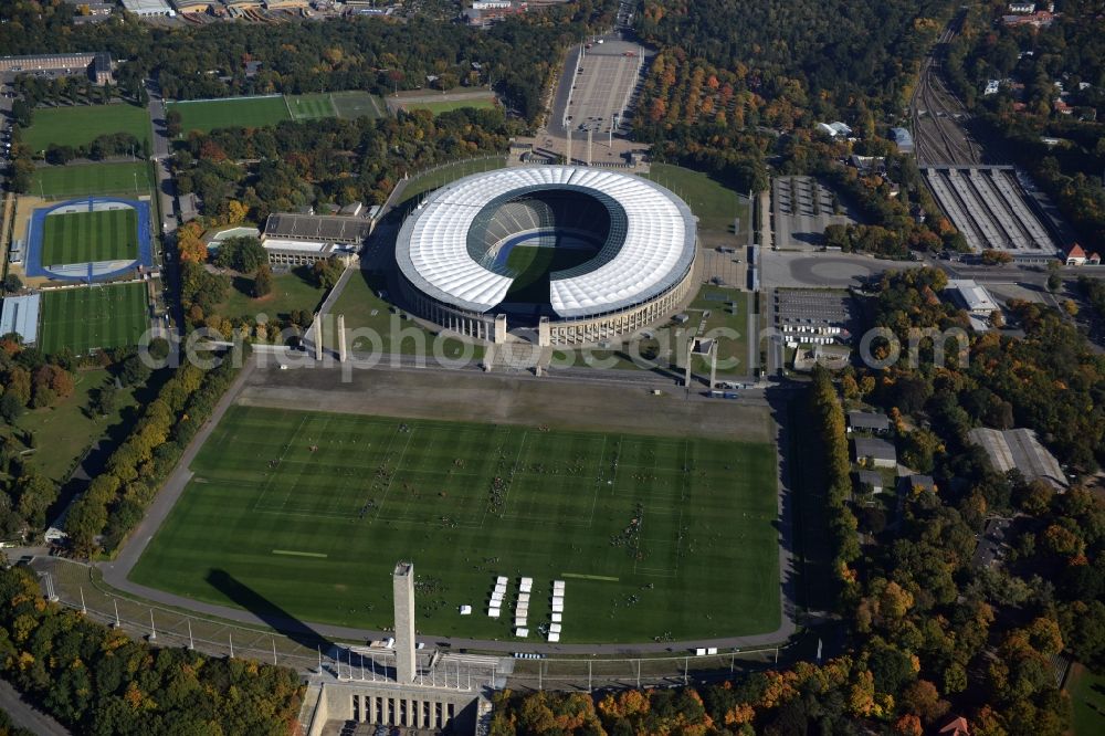 Berlin from the bird's eye view: Sports facility grounds of the Arena stadium Olympiastadion in Berlin in Germany