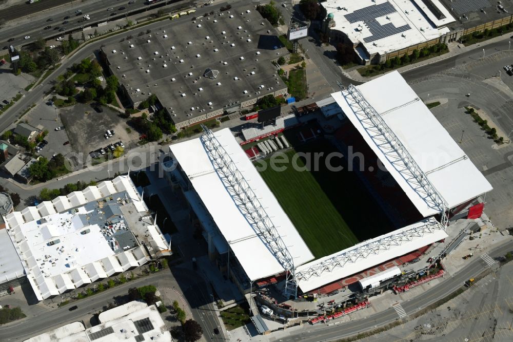 Aerial photograph Toronto - Sports facility grounds of the Arena stadium BMO Field on Princes' Blvd in the district Old Toronto in Toronto in Ontario, Canada