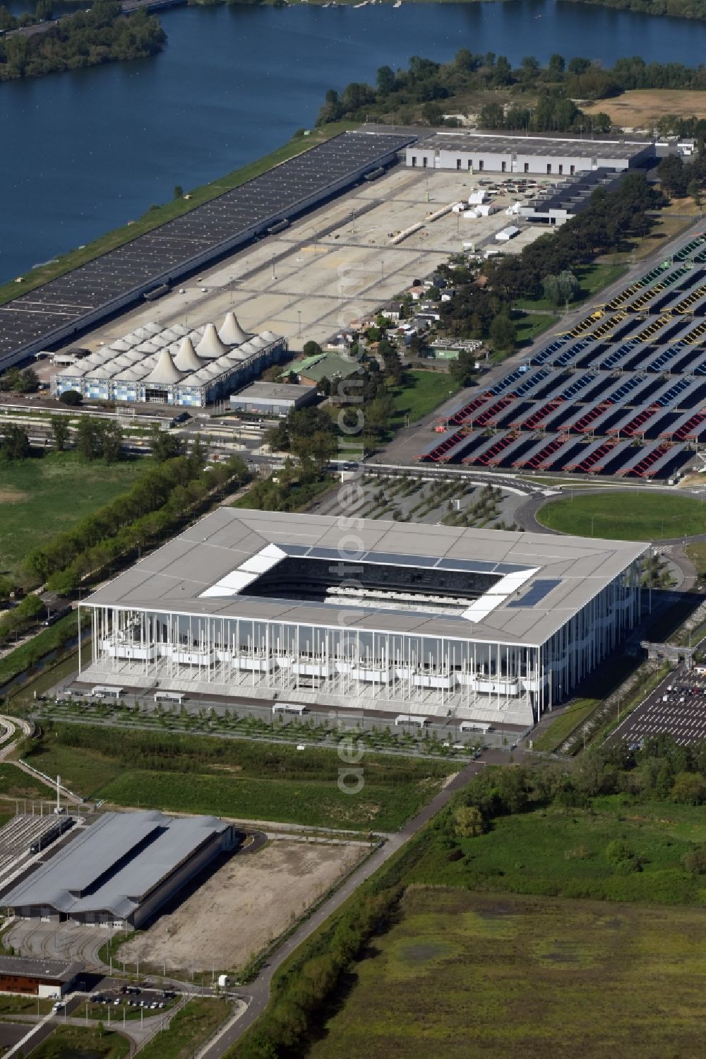 Aerial photograph Bordeaux - Sports facility grounds of the Arena stadium Stade Matmut Atlantique an der Cours Jules Ladoumegue before the European Football Championship Euro 2016 in Bordeaux in Aquitaine Limousin Poitou-Charentes, France