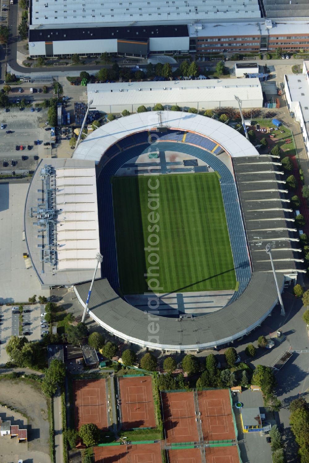 Aerial photograph Braunschweig - Sports facility grounds of the Arena stadium in Braunschweig in the state Lower Saxony