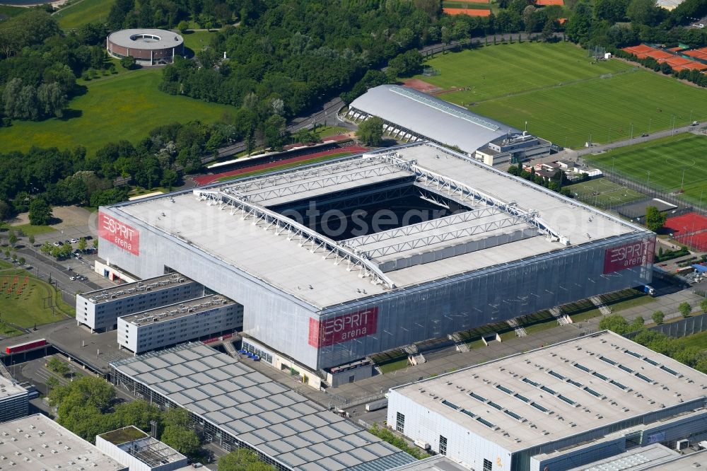 Düsseldorf from above - Sports facility grounds of the Arena stadium ESPRIT arena in Duesseldorf in the state North Rhine-Westphalia