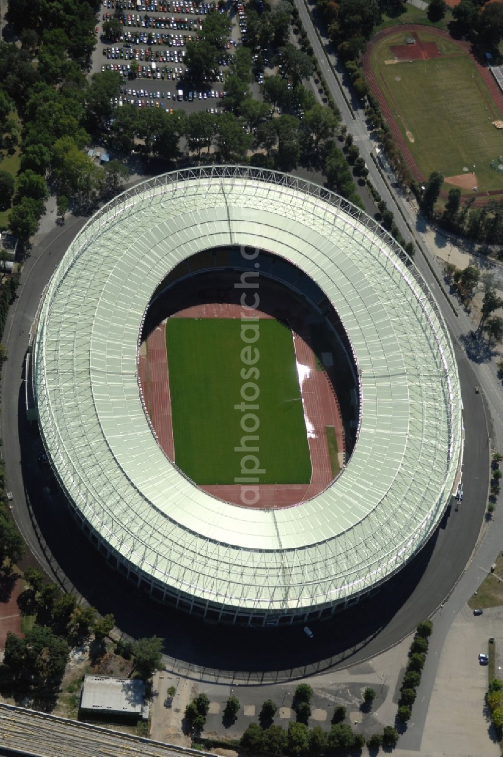 Aerial photograph Wien - Sports facility grounds of the Arena stadium Ernst-Hampel-Stadion in Vienna in Austria