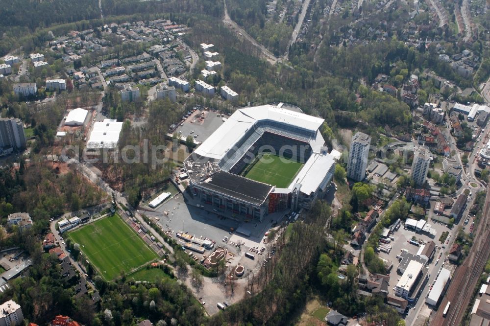 Aerial photograph Kaiserslautern - Sports facility grounds of the Arena stadium Fritz-Walter-Stadion in destrict Betzenberg on Fritz-Walter-Strasse in Kaiserslautern in the state Rhineland-Palatinate, Germany