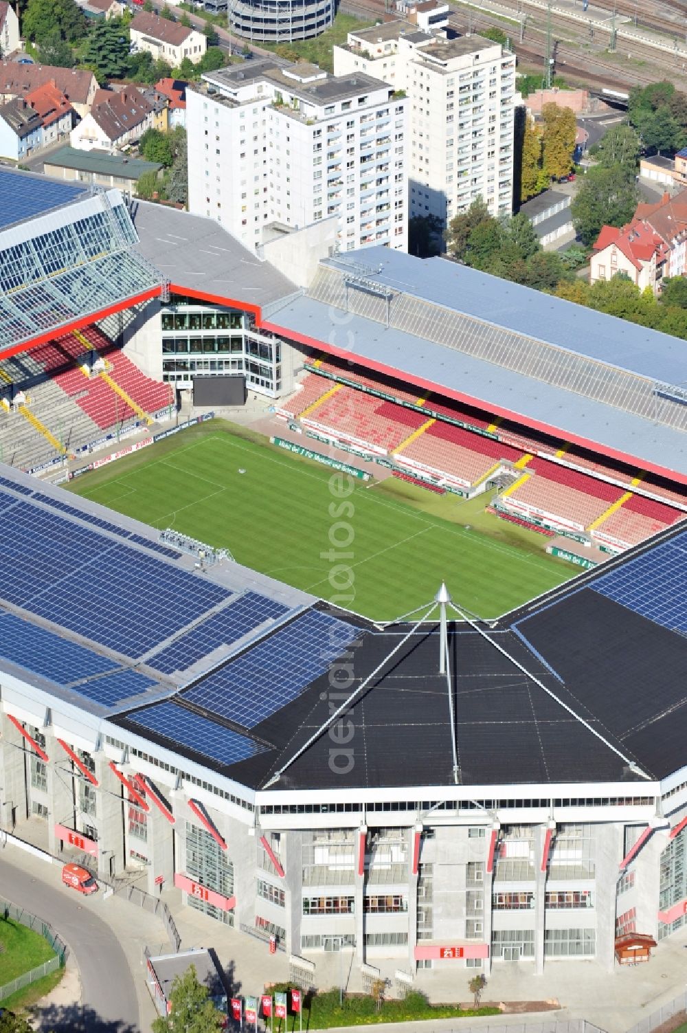 Aerial photograph Kaiserslautern - Sports facility grounds of the Arena stadium Fritz-Walter-Stadion in destrict Betzenberg on Fritz-Walter-Strasse in Kaiserslautern in the state Rhineland-Palatinate, Germany