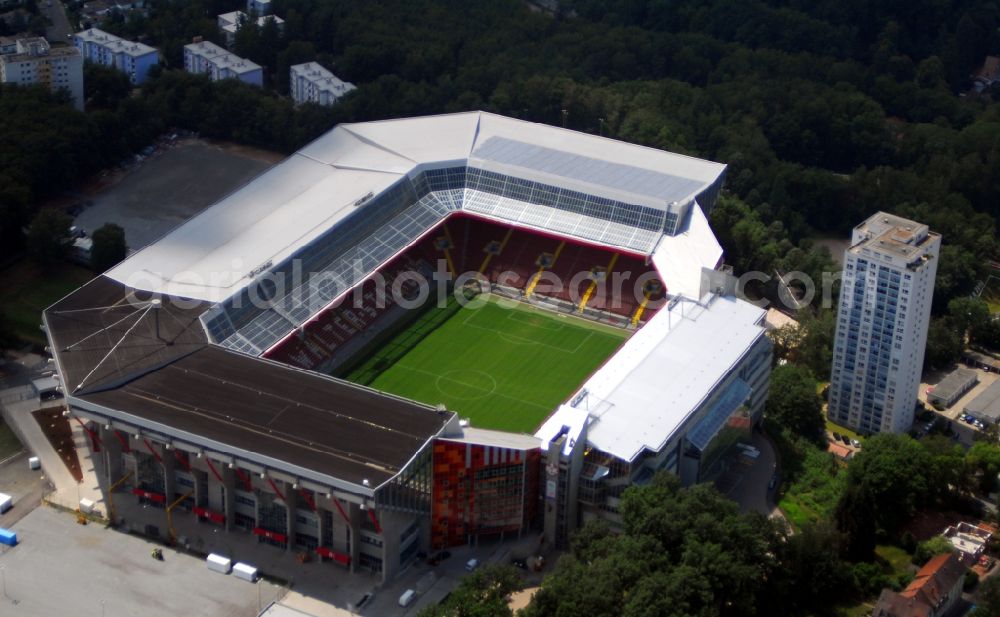 Aerial photograph Kaiserslautern - Sports facility grounds of the Arena stadium Fritz-Walter-Stadion in destrict Betzenberg on Fritz-Walter-Strasse in Kaiserslautern in the state Rhineland-Palatinate, Germany