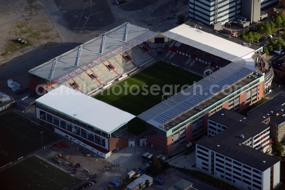 Hamburg from the bird's eye view: Sports facility grounds of the Arena millerntor- stadium in Hamburg in Germany