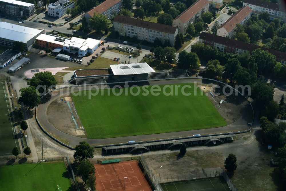 Hoyerswerda from above - Sports facility grounds of the Arena stadium Sportclub Hoyerswerda e.V. on Liselotte-Herrmann-Strasse in Hoyerswerda in the state Saxony