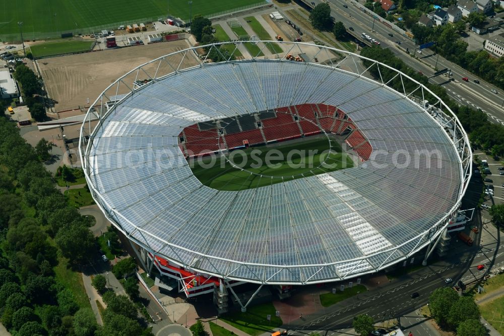 Aerial photograph Leverkusen - Sports facility grounds of the Arena stadium BayArena on Bismarckstrasse in Leverkusen in the state North Rhine-Westphalia