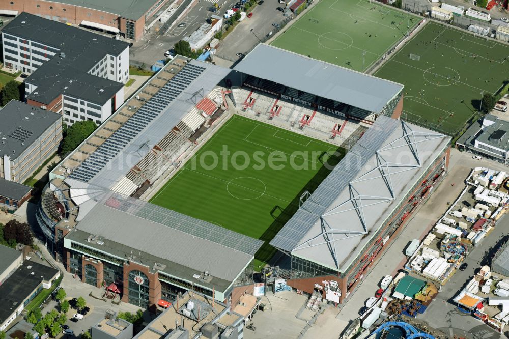 Aerial image Hamburg - Sports facility grounds of the arena of the stadium Millerntor- Stadion in am Heiligengeistfeld in the St. Pauli district in Hamburg, Germany