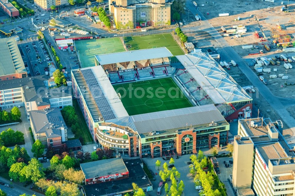 Hamburg from the bird's eye view: Sports facility grounds of the Arena stadium Millerntor-Stadion in the district Sankt Pauli in Hamburg, Germany