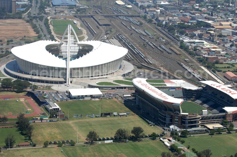 Aerial photograph Durban - Sports facility area of the arena of the stadium Moses Mabhida Stadium in Kings Park on Masabalala Yengwa Avenue in the district of Stamford Hill in Durban in KwaZulu-Natal, South Africa