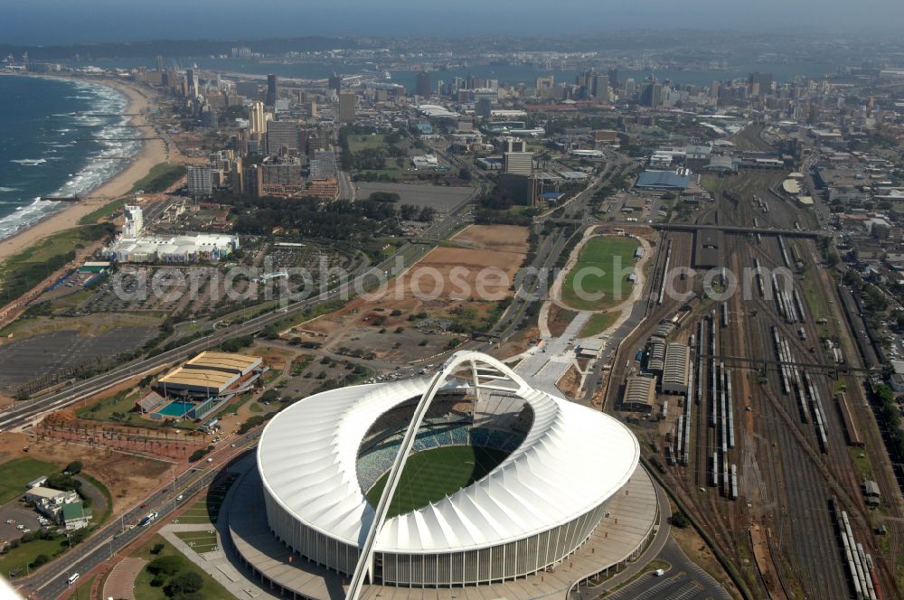 Durban from the bird's eye view: Sports facility area of the arena of the stadium Moses Mabhida Stadium in Kings Park on Masabalala Yengwa Avenue in the district of Stamford Hill in Durban in KwaZulu-Natal, South Africa