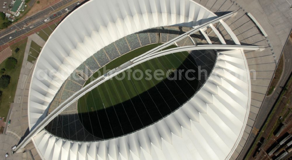 Aerial photograph Durban - Sports facility area of the arena of the stadium Moses Mabhida Stadium in Kings Park on Masabalala Yengwa Avenue in the district of Stamford Hill in Durban in KwaZulu-Natal, South Africa