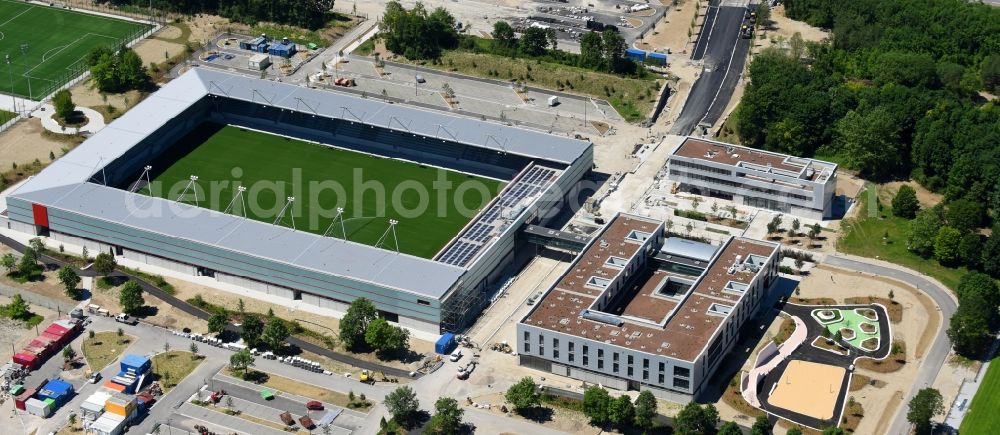 Aerial photograph München - Sports facility grounds of the Arena stadium of Nachwuchsleistungszentrum (NLZ) fuer den FC Bayern Muenchen in the district Milbertshofen-Am Hart in Munich in the state Bavaria, Germany