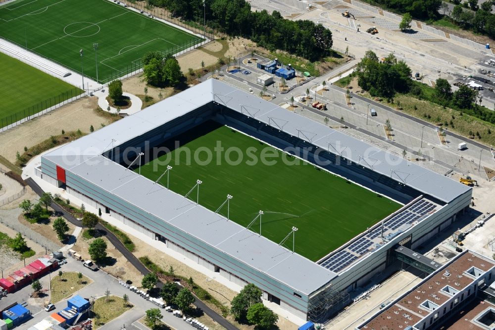 München from above - Sports facility grounds of the Arena stadium of Nachwuchsleistungszentrum (NLZ) fuer den FC Bayern Muenchen in the district Milbertshofen-Am Hart in Munich in the state Bavaria, Germany