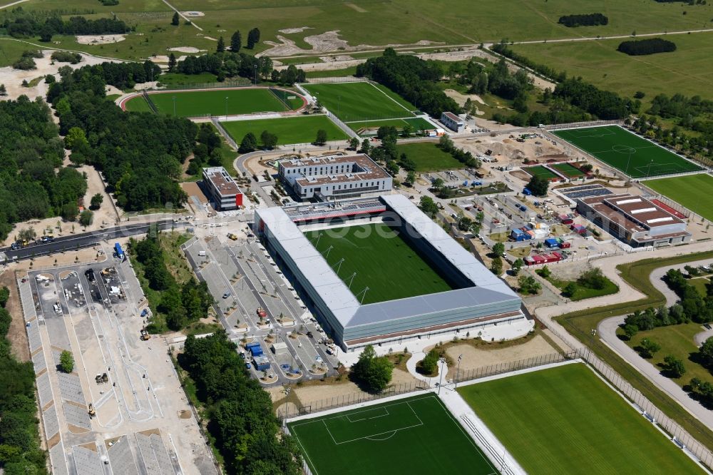 München from the bird's eye view: Sports facility grounds of the Arena stadium of Nachwuchsleistungszentrum (NLZ) fuer den FC Bayern Muenchen in the district Milbertshofen-Am Hart in Munich in the state Bavaria, Germany