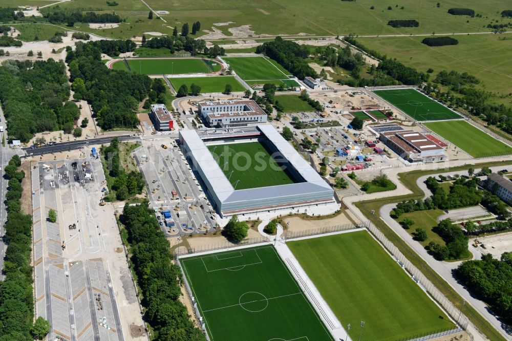 Aerial image München - Sports facility grounds of the Arena stadium of Nachwuchsleistungszentrum (NLZ) fuer den FC Bayern Muenchen in the district Milbertshofen-Am Hart in Munich in the state Bavaria, Germany