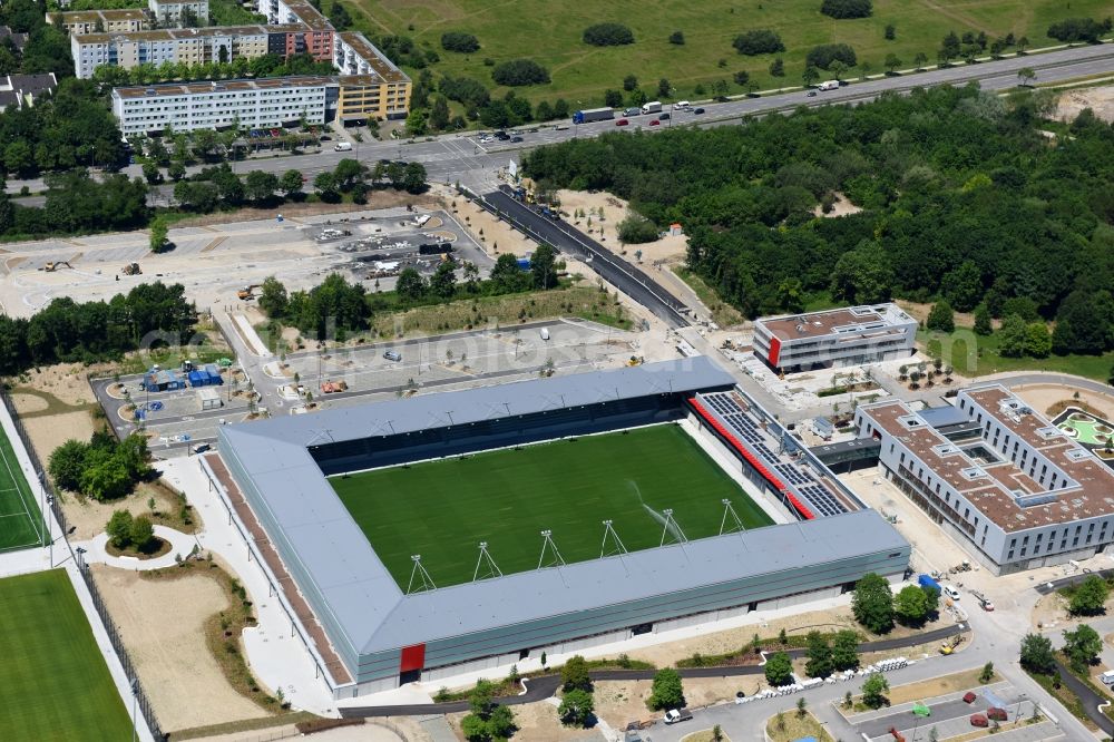 München from above - Sports facility grounds of the Arena stadium of Nachwuchsleistungszentrum (NLZ) fuer den FC Bayern Muenchen in the district Milbertshofen-Am Hart in Munich in the state Bavaria, Germany