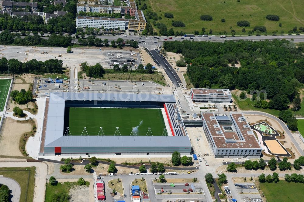 Aerial image München - Sports facility grounds of the Arena stadium of Nachwuchsleistungszentrum (NLZ) fuer den FC Bayern Muenchen in the district Milbertshofen-Am Hart in Munich in the state Bavaria, Germany