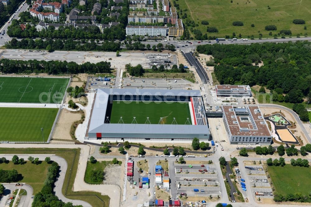 Aerial photograph München - Sports facility grounds of the Arena stadium of Nachwuchsleistungszentrum (NLZ) fuer den FC Bayern Muenchen in the district Milbertshofen-Am Hart in Munich in the state Bavaria, Germany