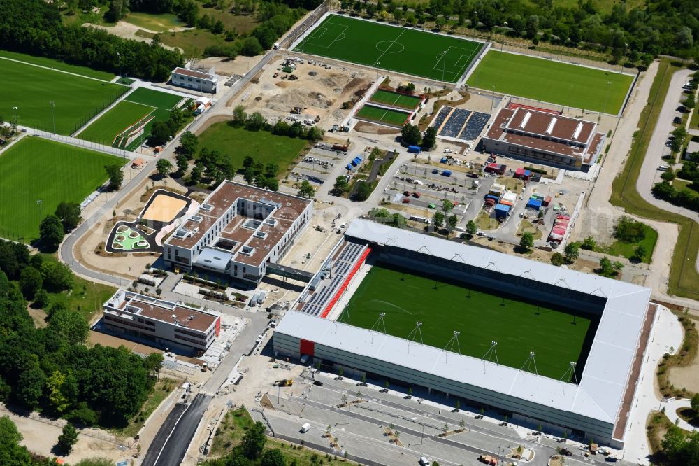 Aerial image München - Sports facility grounds of the Arena stadium of Nachwuchsleistungszentrum (NLZ) fuer den FC Bayern Muenchen in the district Milbertshofen-Am Hart in Munich in the state Bavaria, Germany