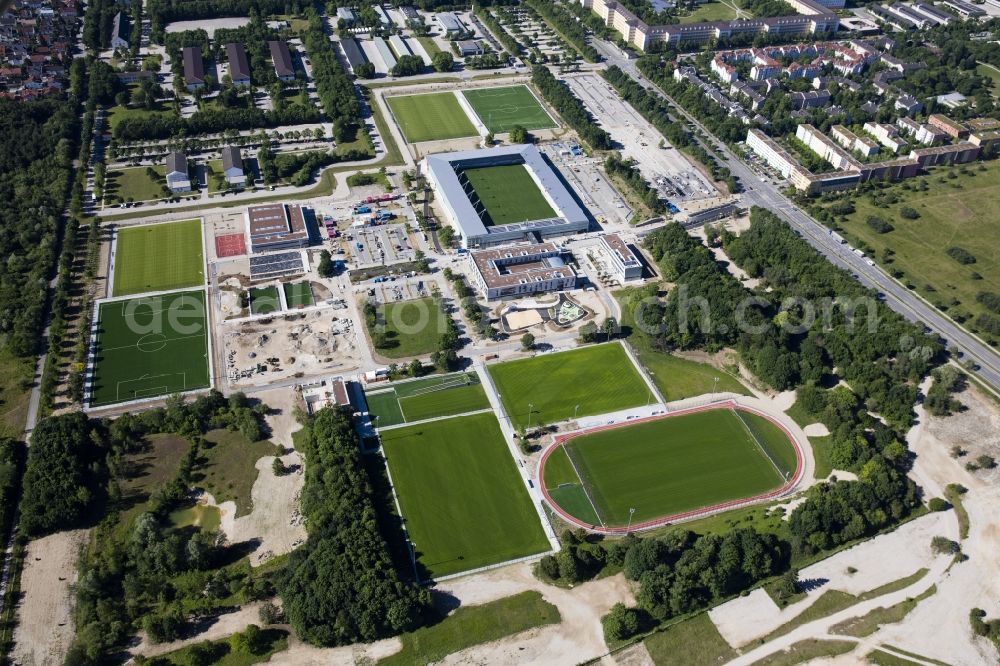 Aerial image München - Sports facility grounds of the Arena stadium of Nachwuchsleistungszentrum (NLZ) fuer den FC Bayern Muenchen in the district Milbertshofen-Am Hart in Munich in the state Bavaria, Germany