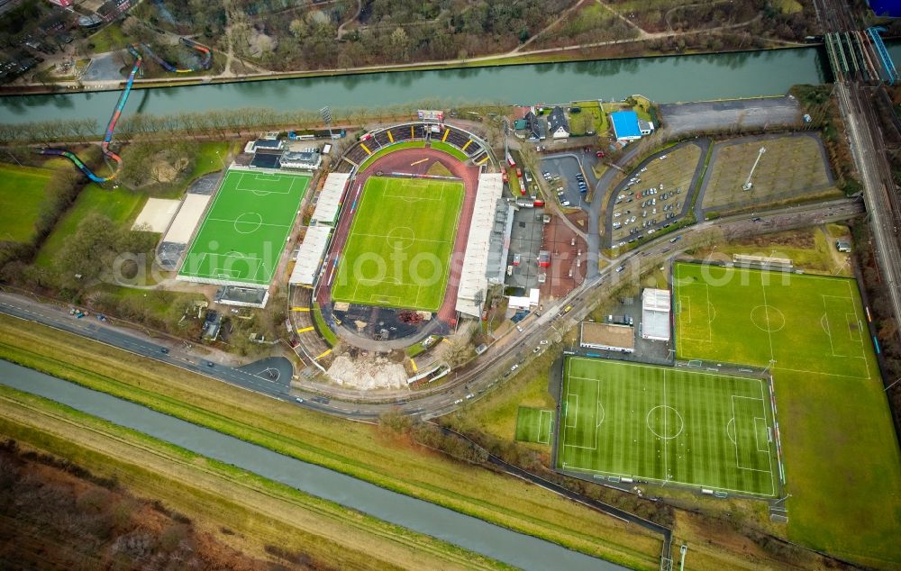 Oberhausen from above - Sports facility grounds of the Arena stadium Niederrhein Lindnerstrasse in Oberhausen in the state North Rhine-Westphalia