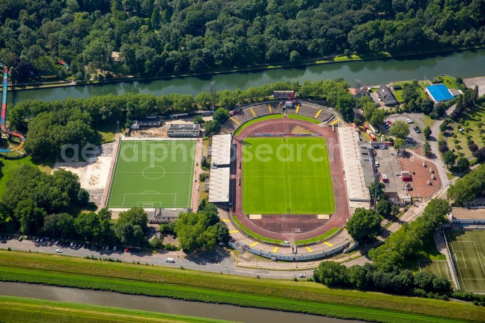 Oberhausen from above - Sports facility grounds of the Arena stadium Stadion Niederrhein Lindnerstrasse in Oberhausen in the state North Rhine-Westphalia