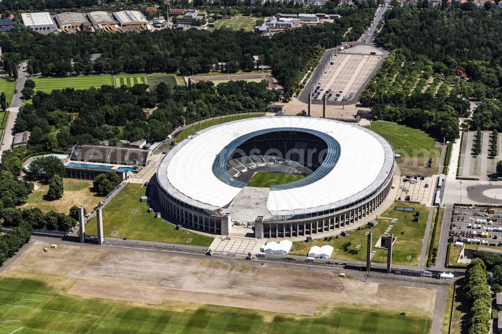 Berlin from the bird's eye view: Sports facility grounds of the Arena stadium Olympiastadion of Hertha BSC in Berlin in Germany