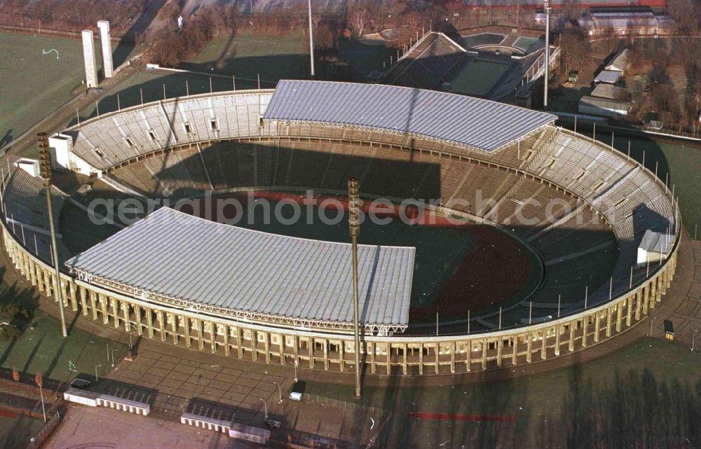 Aerial photograph Berlin - Sports facility grounds of the Arena stadium Olympiastadion of Hertha BSC in Berlin in Germany