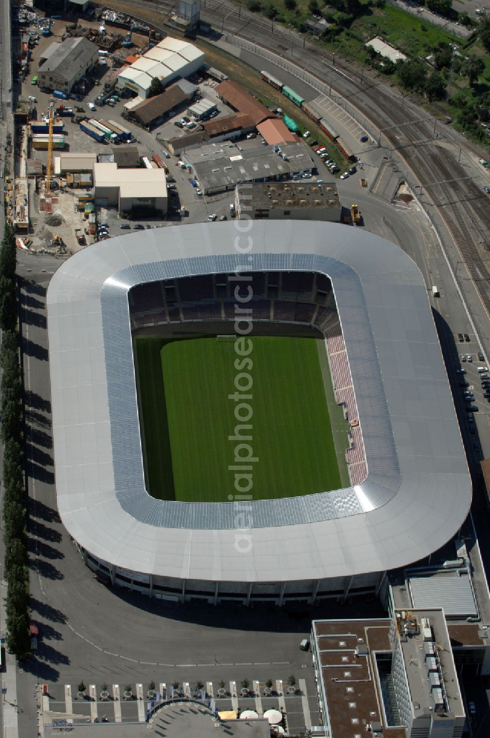 Aerial photograph Genf - Sports facility grounds of the arena of the stadium Stade de Geneve (or Stade de la Praille) on the Route des Jeunes in Geneva in the canton of Geneve, Switzerland