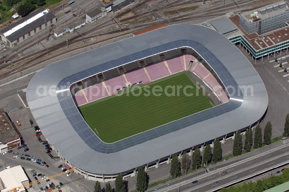 Genf from the bird's eye view: Sports facility grounds of the arena of the stadium Stade de Geneve (or Stade de la Praille) on the Route des Jeunes in Geneva in the canton of Geneve, Switzerland