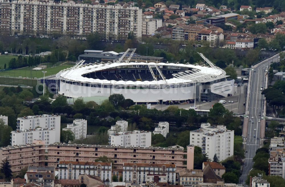 Toulouse from the bird's eye view: Sports facility grounds of the Arena stadium Stadium TFC Municipal on street Allee Gabriel Bienes in Toulouse in Occitanie, France