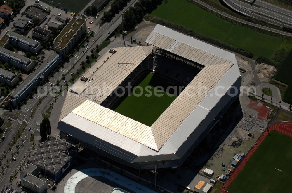 Innsbruck from the bird's eye view: Sports facility grounds of the Arena stadium Tivoli-Stadion on street Stadionstrasse in Innsbruck in Tirol, Austria