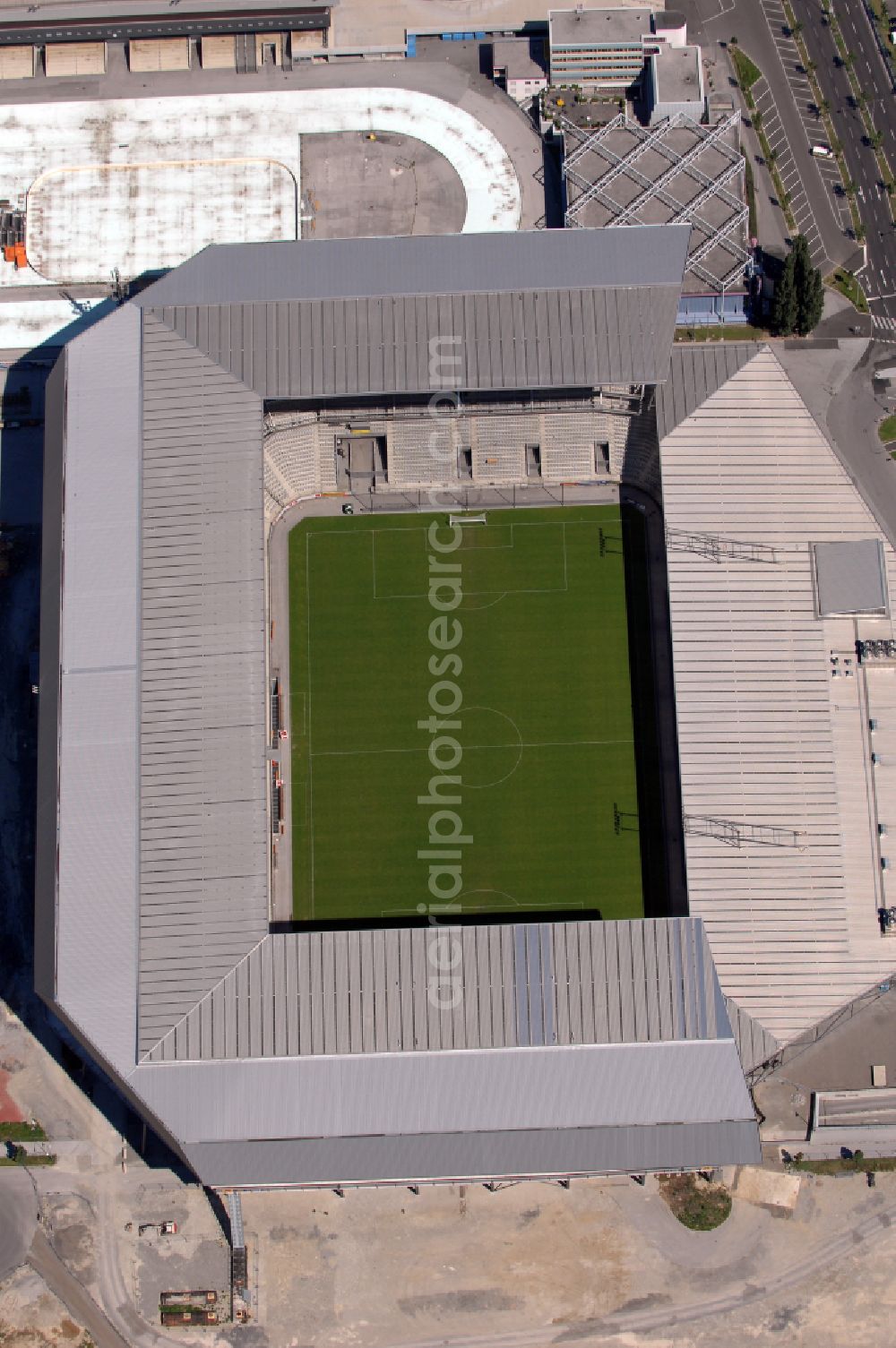 Aerial photograph Innsbruck - Sports facility grounds of the Arena stadium Tivoli-Stadion on street Stadionstrasse in Innsbruck in Tirol, Austria