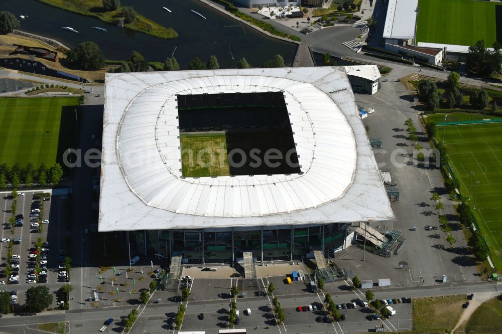 Wolfsburg from the bird's eye view: Grounds of the Arena stadium Volkswagen Arena In den Allerwiesen in the district Sonderbezirk in Wolfsburg in the state Lower Saxony, Germany