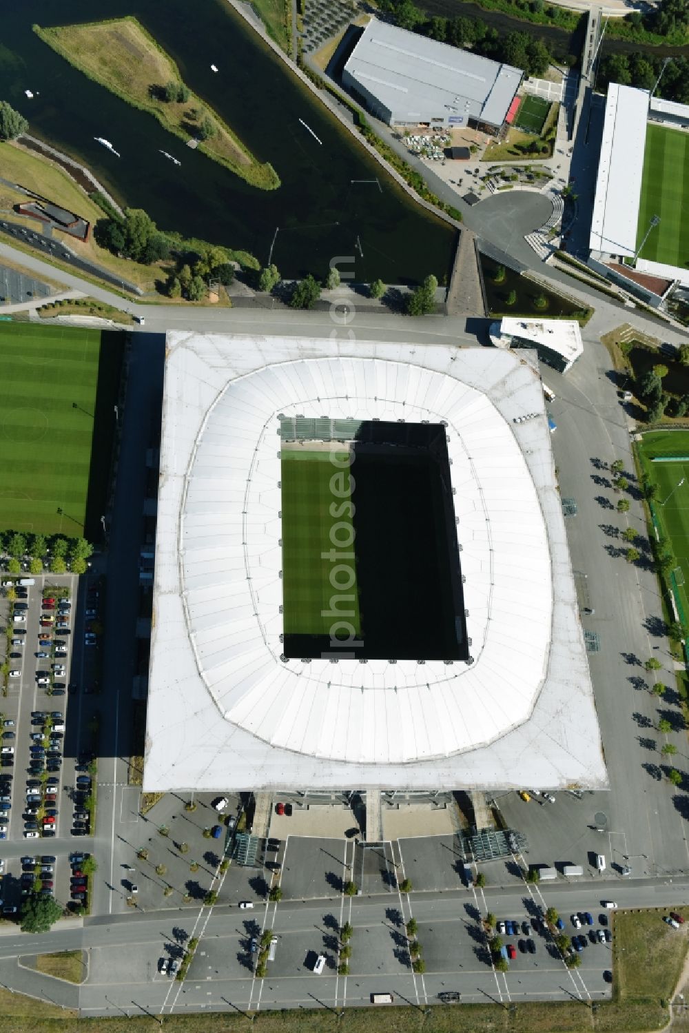 Wolfsburg from the bird's eye view: Sports facility grounds of the Arena stadium in Wolfsburg in the state Lower Saxony