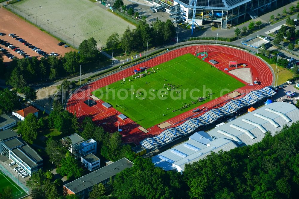 Aerial photograph Rostock - Sports site area of the stadium of the 1. Leichtathletikverein Rostock e.V. in Rostock in the federal state Mecklenburg-West Pomerania, Germany